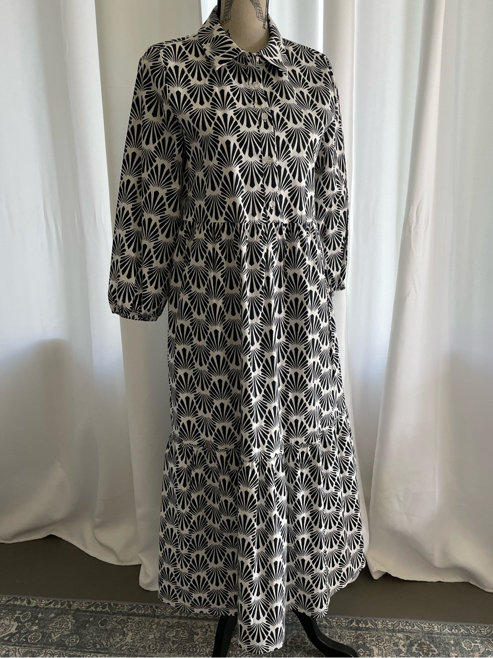 Tahari Black & White Patterned Shirt Dress